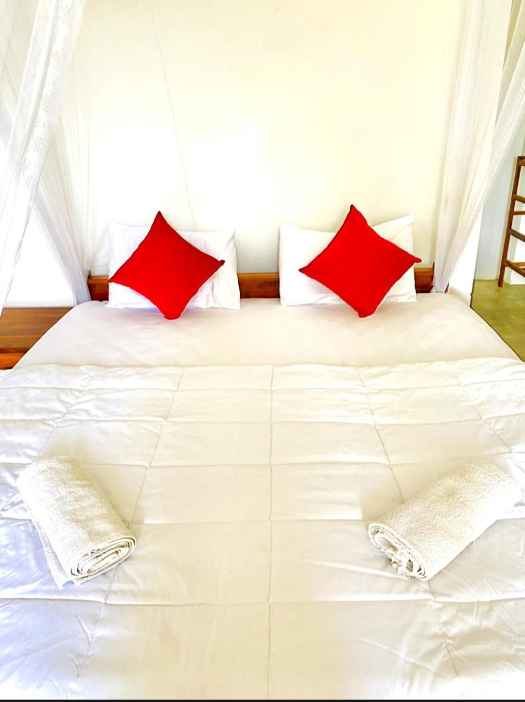 Blissful Haven Hotell Ella Eksteriør bilde